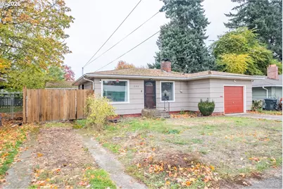 240 S 7th St, Lebanon, OR 97355 - Photo 3