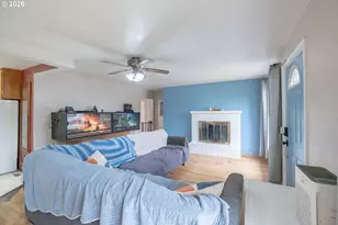 240 S 7th St, Lebanon, OR 97355 - Photo 5