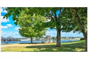 12430 N South Shore Ave, Portland, OR 97217 - Photo 23