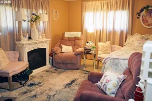 12430 N South Shore Ave, Portland, OR 97217 - Photo 13