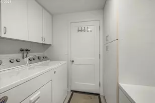 13023 SE 128th Ave, Happy Valley, OR 97086 - Photo 17