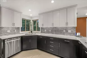 13023 SE 128th Ave, Happy Valley, OR 97086 - Photo 11