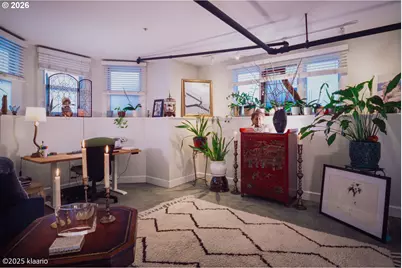 133 NW 18th Ave #1, Portland, OR 97209 - Photo 9