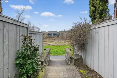 10521 NE Park Ridge Way, Hillsboro, OR 97006 - Photo 45