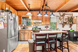 68750 E Barlow Trail Rd, Rhododendron, OR 97049 - Photo 3