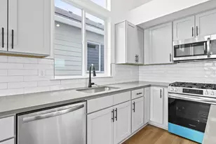 41870 Deschutes Ave, Sandy, OR 97055 - Photo 5