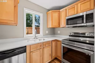 404 Eastfield Dr, Oregon City, OR 97045 - Photo 13