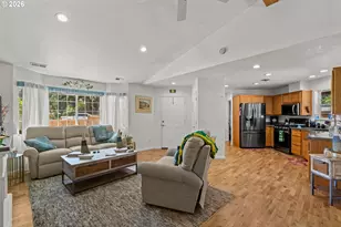 1140 Trail Ave, Eugene, OR 97404 - Photo 5