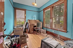 863 NE Ainsworth St, Portland, OR 97211 - Photo 15