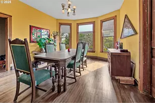 863 NE Ainsworth St, Portland, OR 97211 - Photo 13