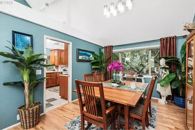 2842 Greentree Way, Eugene, OR 97405 - Photo 9