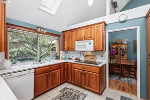 2842 Greentree Way, Eugene, OR 97405 - Photo 7