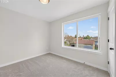 9267 E Burnside St, Portland, OR 97216 - Photo 19