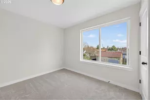 9267 E Burnside St, Portland, OR 97216 - Photo 19