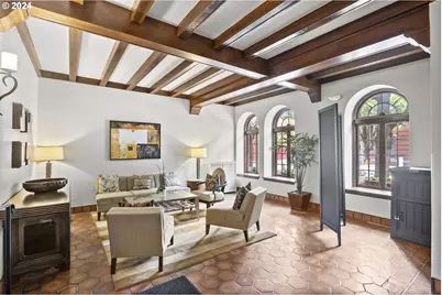 709 SW 16th Ave #406, Portland, OR 97205 - Photo 5