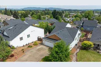787 SW Alder St, Dundee, OR 97115 - Photo 21