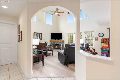 948 28th St, Hood River, OR 97031 - Photo 5