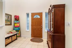 948 28th St, Hood River, OR 97031 - Photo 17