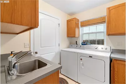 948 28th St, Hood River, OR 97031 - Photo 31