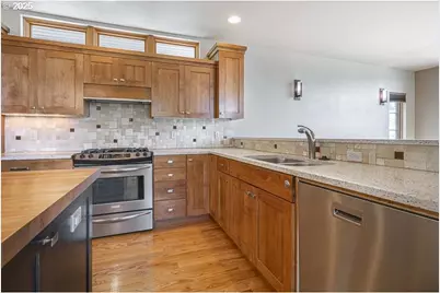 1892 Cousteau Loop SE, Salem, OR 97302 - Photo 11