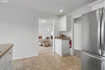 2570 Ptarmigan St NW, Salem, OR 97304 - Photo 15
