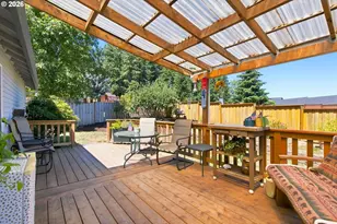 17845 SW Zenith Pl, Beaverton, OR 97007 - Photo 27