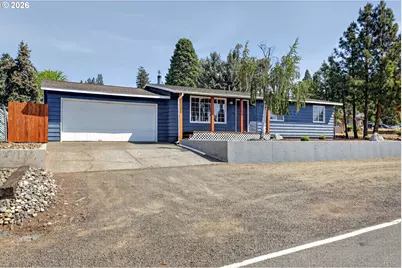 717 NE High St, Goldendale, WA 98620 - Photo 1