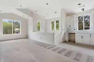 19319 SE River Rd, Milwaukie, OR 97267 - Photo 23