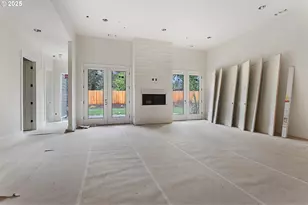 19319 SE River Rd, Milwaukie, OR 97267 - Photo 31