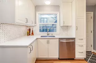 9436 NE Prescott St, Portland, OR 97220 - Photo 13