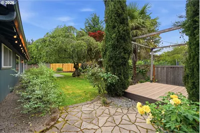 11765 SW Springwood Dr, Portland, OR 97223 - Photo 43