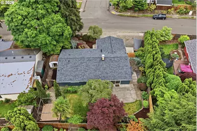11765 SW Springwood Dr, Portland, OR 97223 - Photo 45