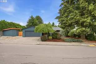 11765 SW Springwood Dr, Portland, OR 97223 - Photo 5