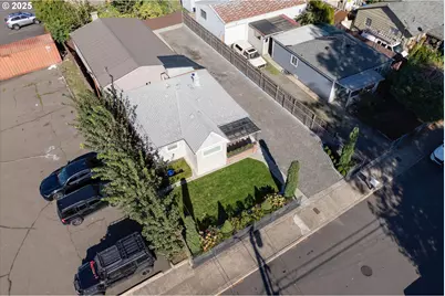 18149 SE Pine St, Portland, OR 97233 - Photo 5