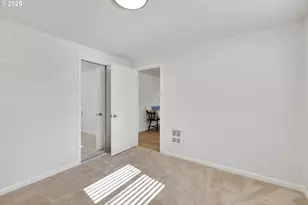 18149 SE Pine St, Portland, OR 97233 - Photo 19