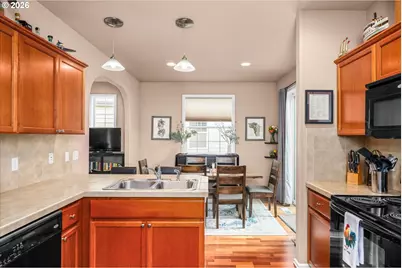 837 SE Bayshore Cir, Corvallis, OR 97333 - Photo 11