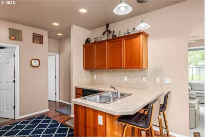 837 SE Bayshore Cir, Corvallis, OR 97333 - Photo 9