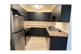 9230 SE Division St, Portland, OR 97266 - Photo 3