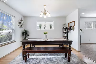 8253 N Bliss St, Portland, OR 97203 - Photo 13