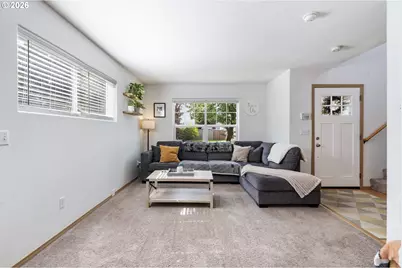 8253 N Bliss St, Portland, OR 97203 - Photo 11