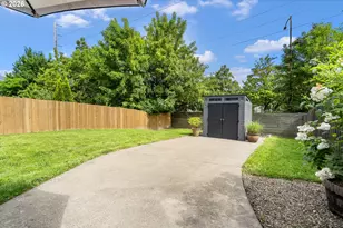 8253 N Bliss St, Portland, OR 97203 - Photo 41