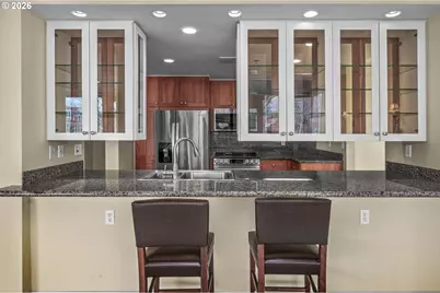 1132 SW 19th Ave #411, Portland, OR 97205 - Photo 11