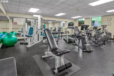 1132 SW 19th Ave #411, Portland, OR 97205 - Photo 27