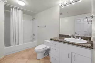 1132 SW 19th Ave, Portland, OR 97205 - Photo 23