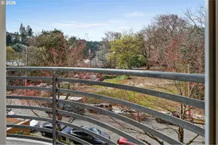 1132 SW 19th Ave, Portland, OR 97205 - Photo 17