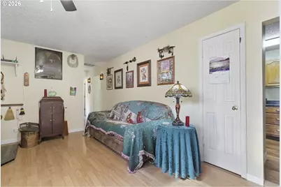 4015 SE 171st Ave, Portland, OR 97236 - Photo 9