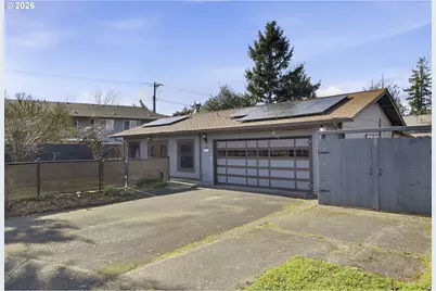 4015 SE 171st Ave, Portland, OR 97236 - Photo 3