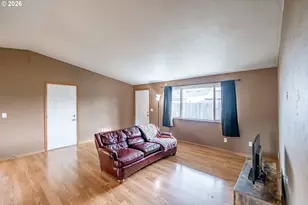 1940 17th Ave, Albany, OR 97322 - Photo 5