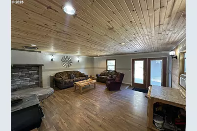 748 E Main St, John Day, OR 97845 - Photo 19