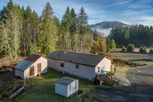 252 Blackledge Rd, Carson, WA 98610 - Photo 15